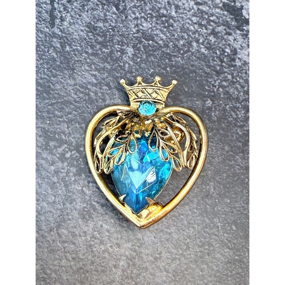 Vintage Coro Blue Rhinestone Crowned Heart Brooch Gold Tone Pin Filigree Leaf